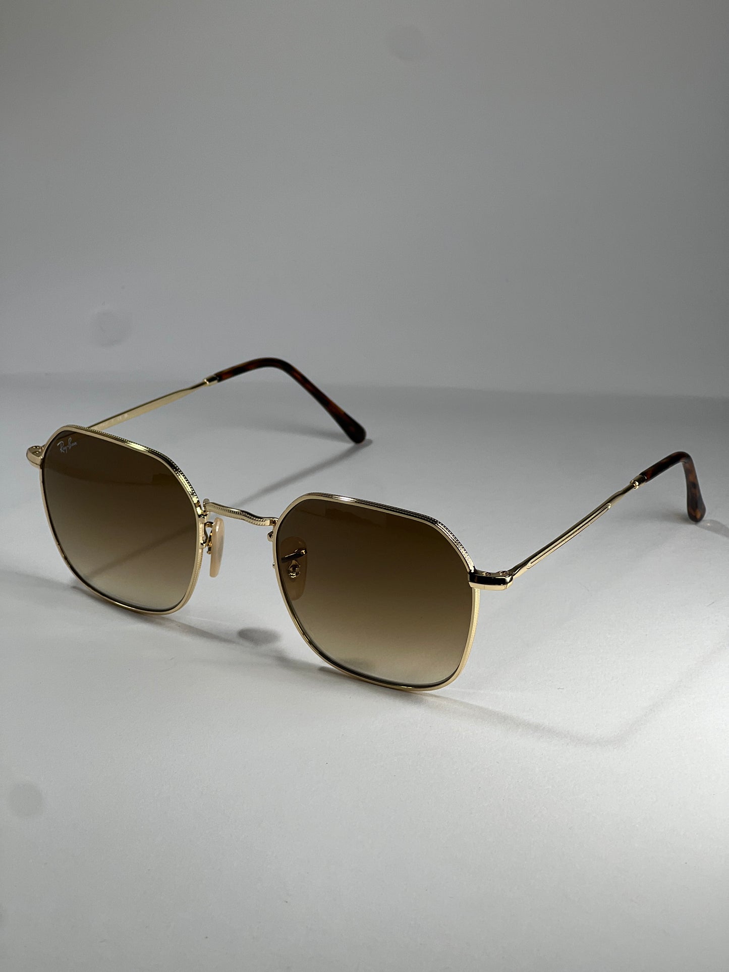 Ray-Ban RB3694
