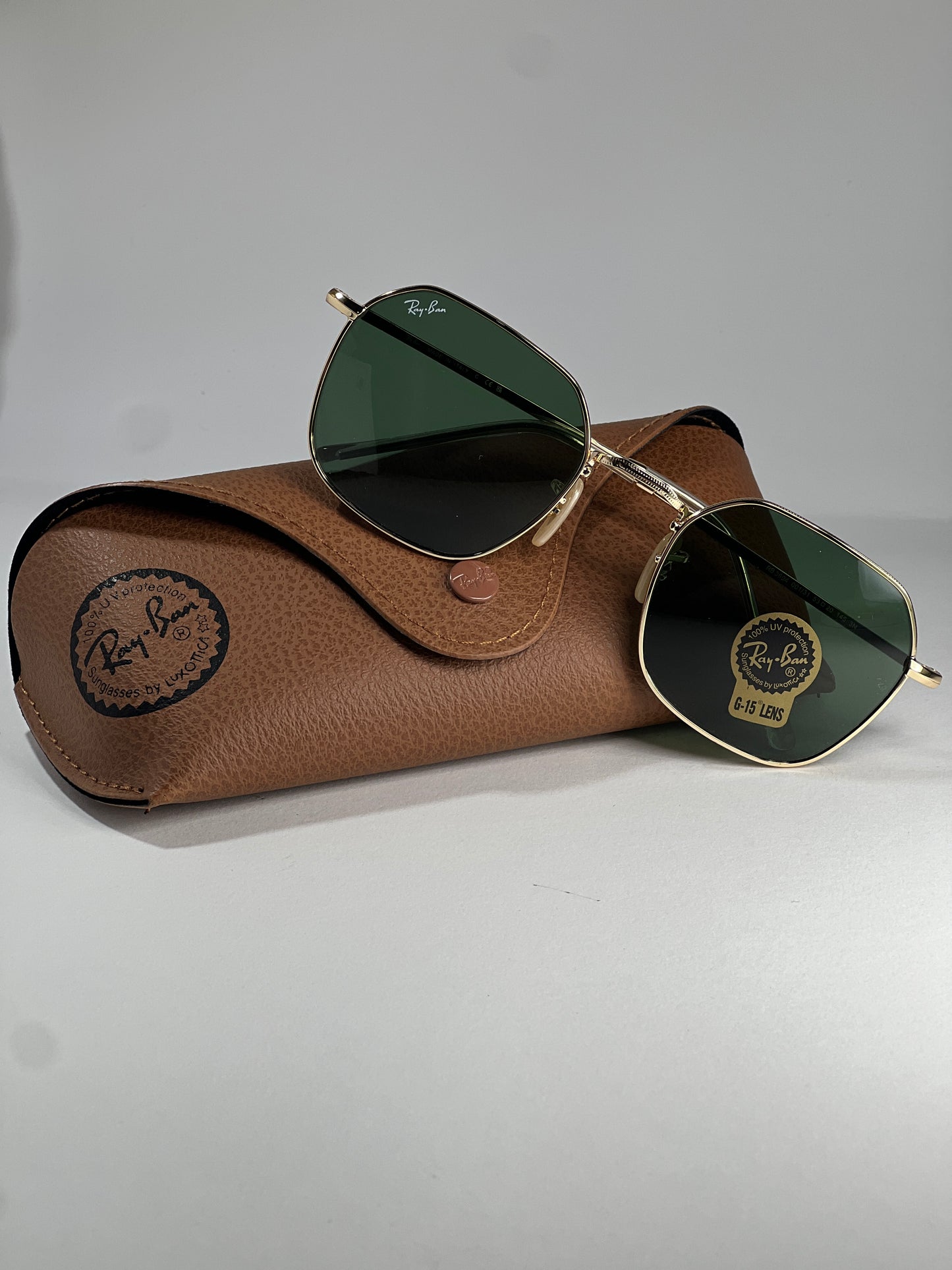 Ray-Ban RB3694