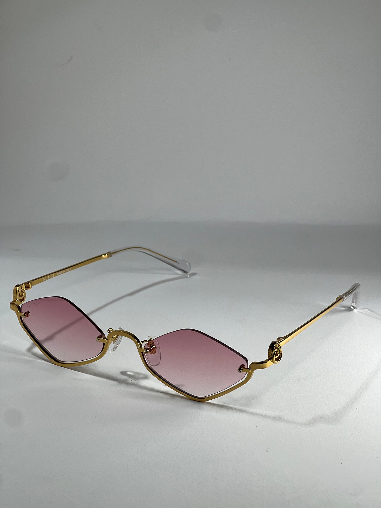 Gucci Geometric frame sunglasses GG1604S