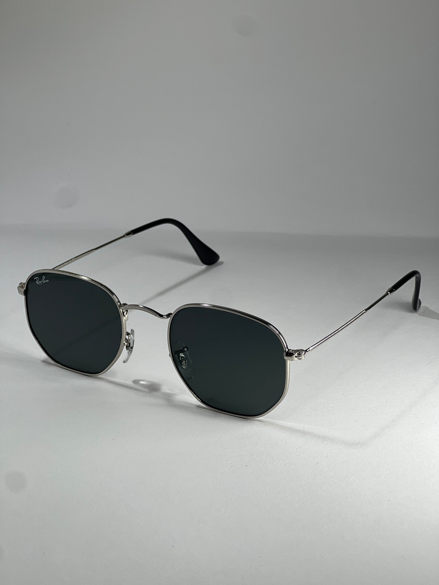 Ray-Ban Hexagonal RB3548N