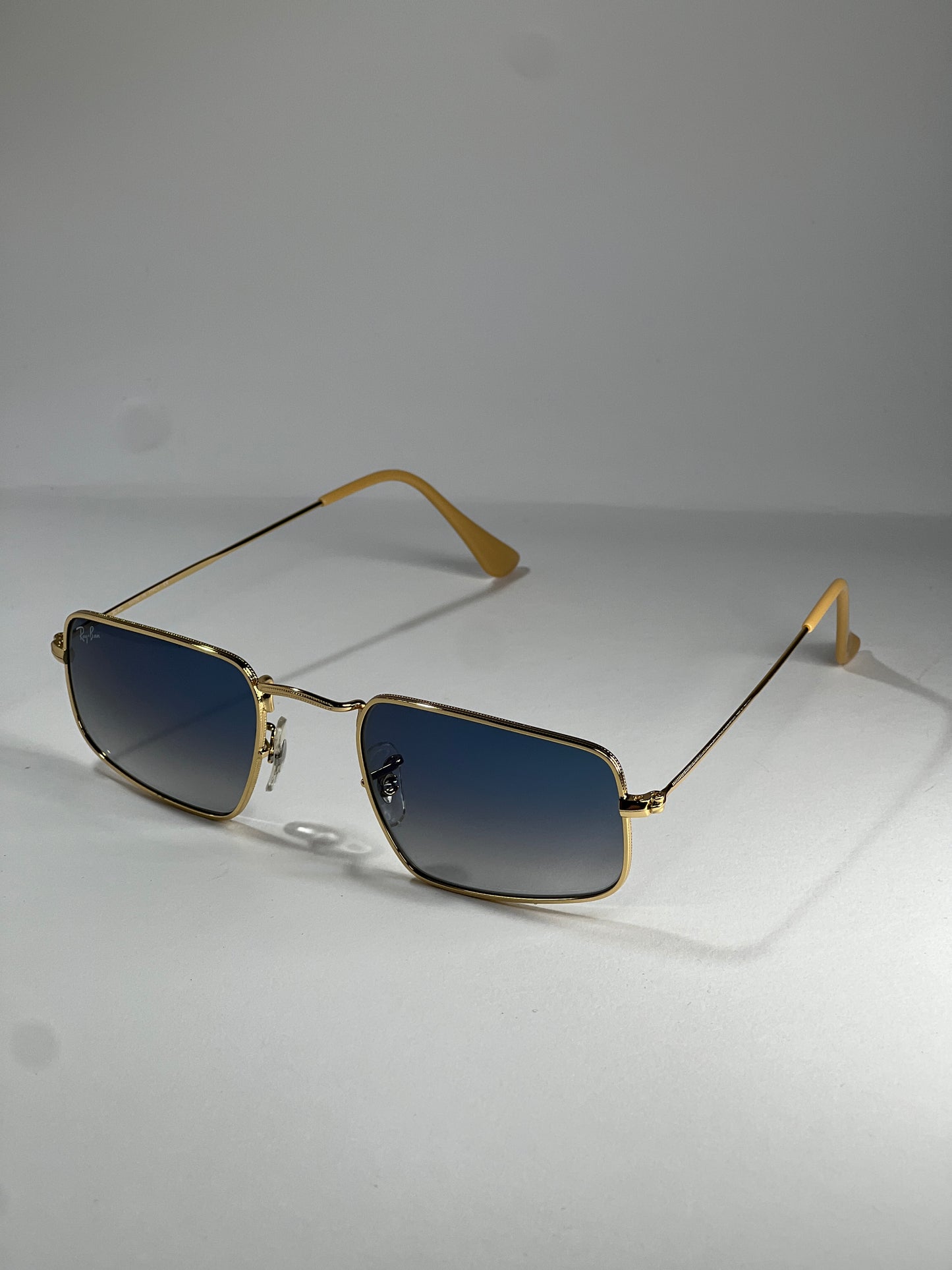 Ray-Ban Julie RB3957