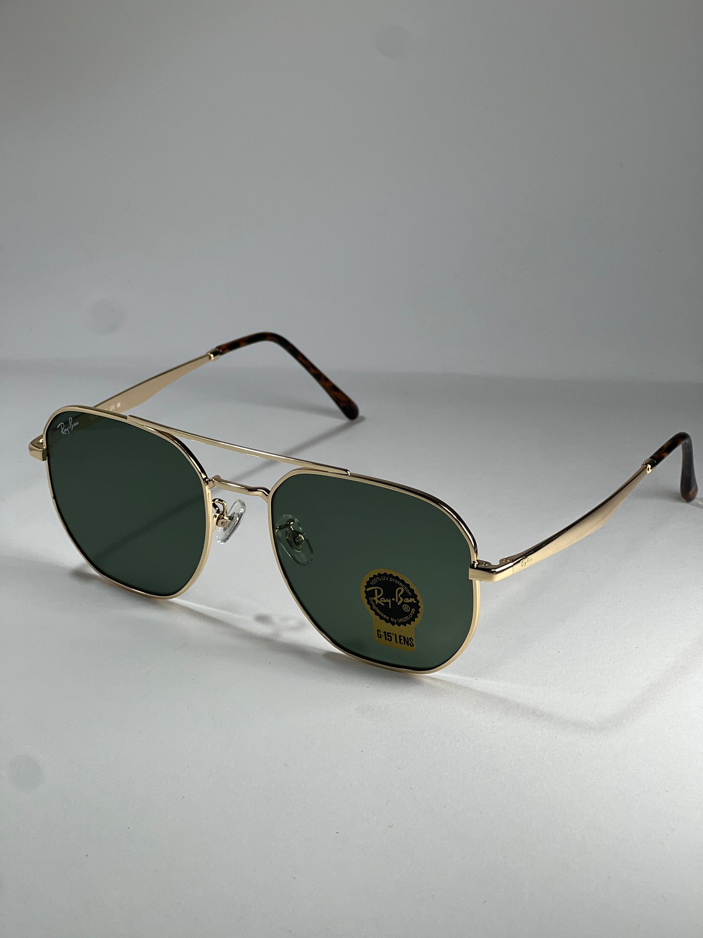 Ray-Ban RB3724D