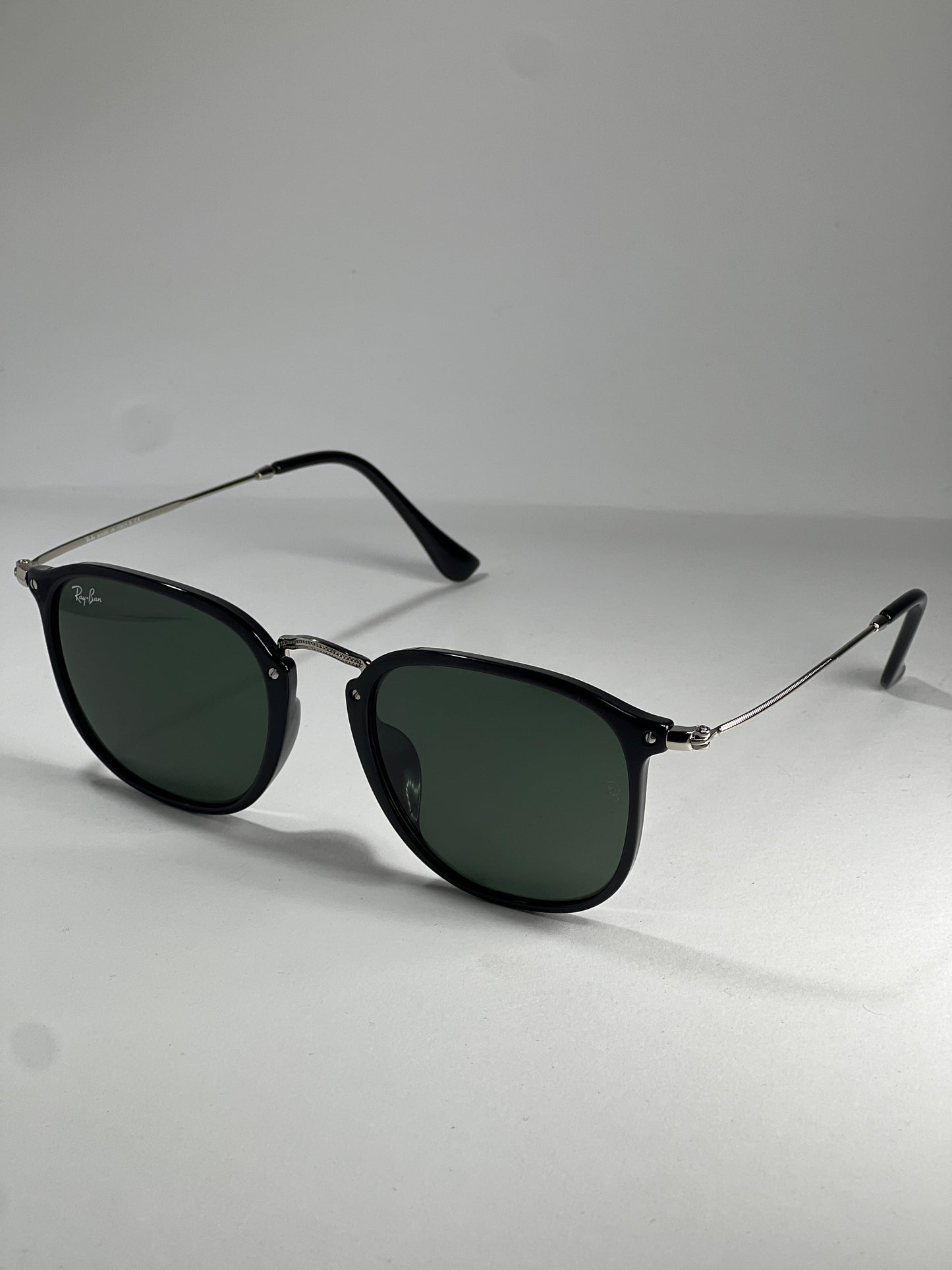Ray-Ban RB2448N