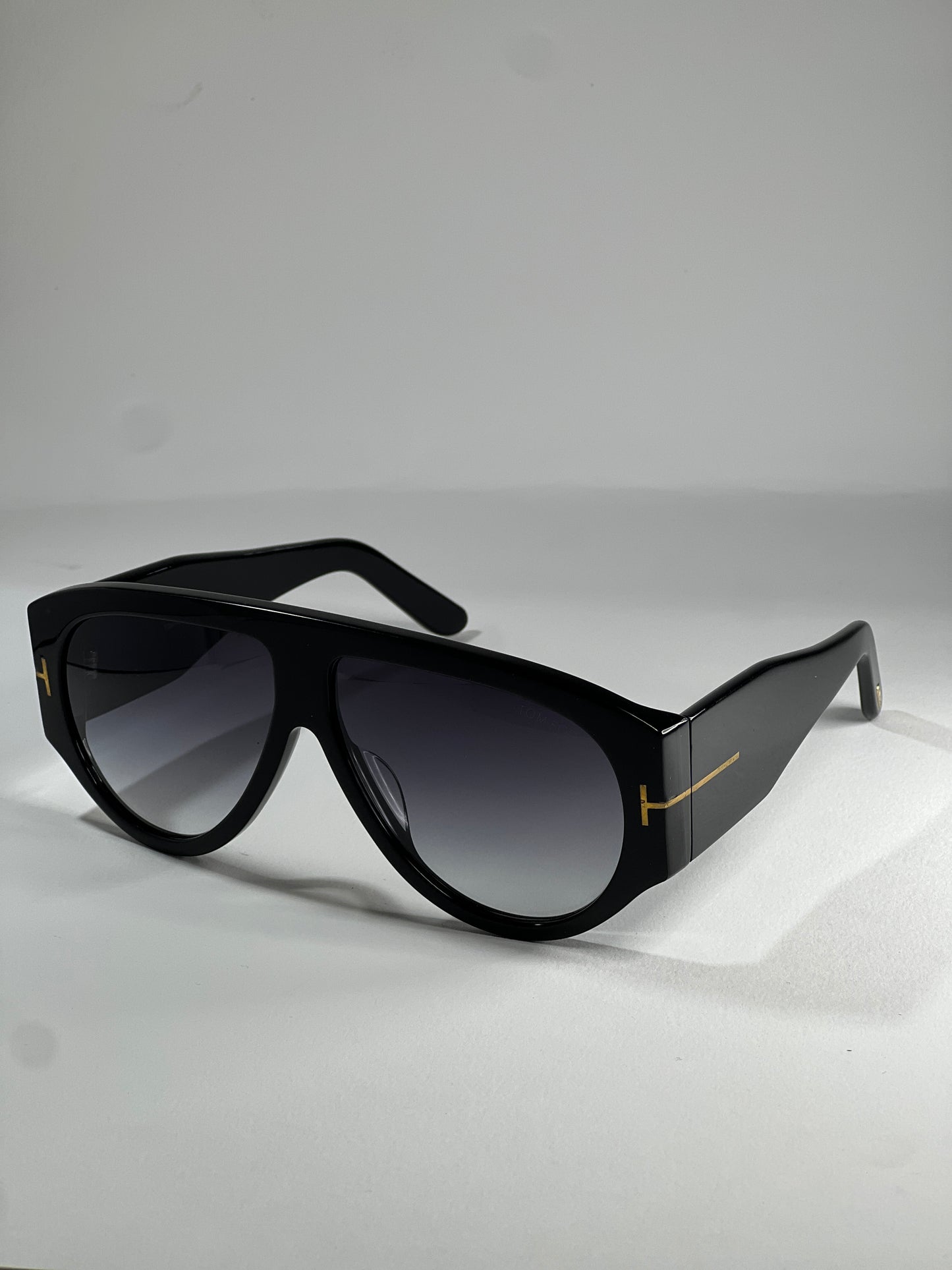 Tom Ford BRONSON FT1044