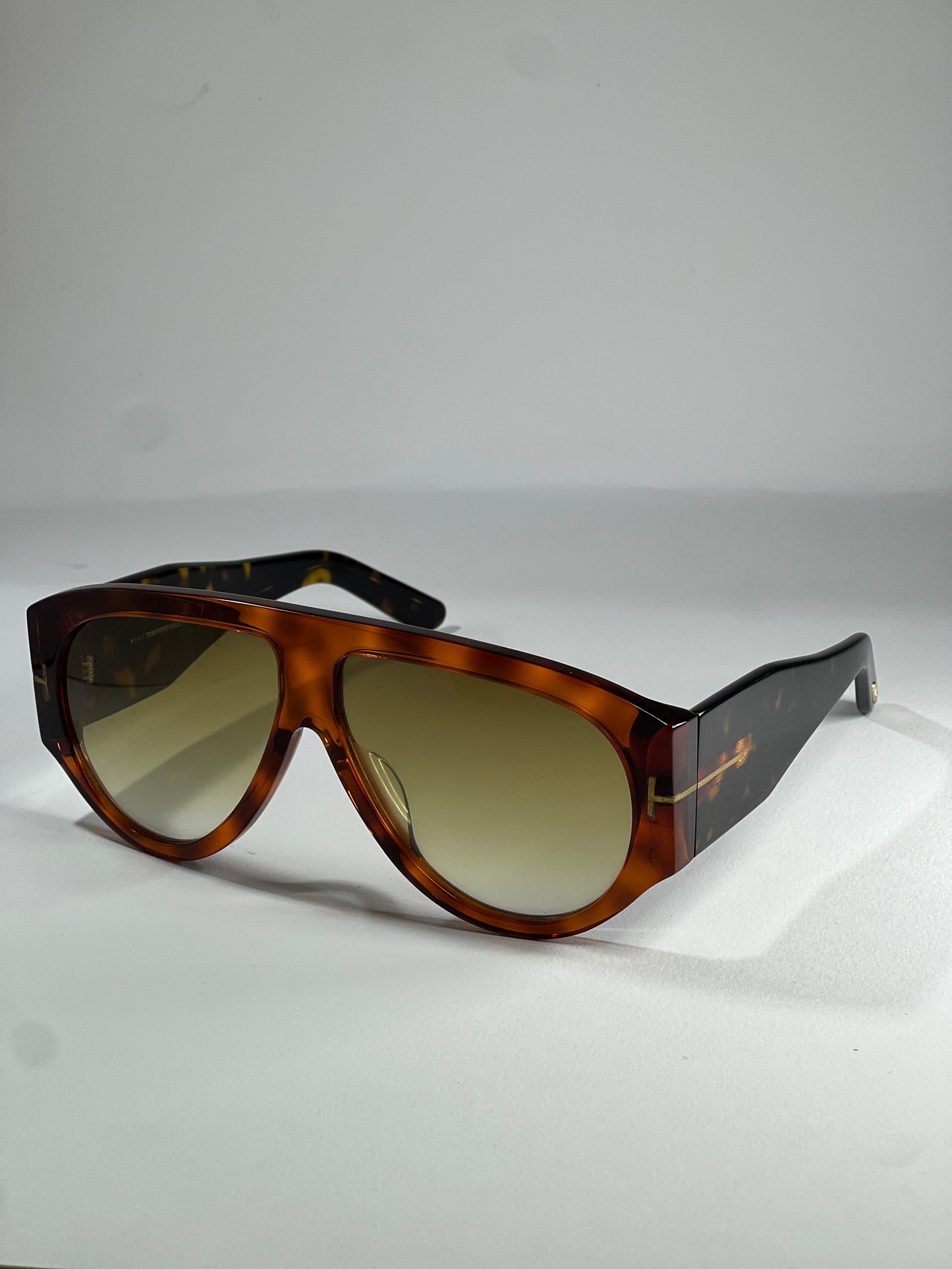 Tom Ford BRONSON FT1044