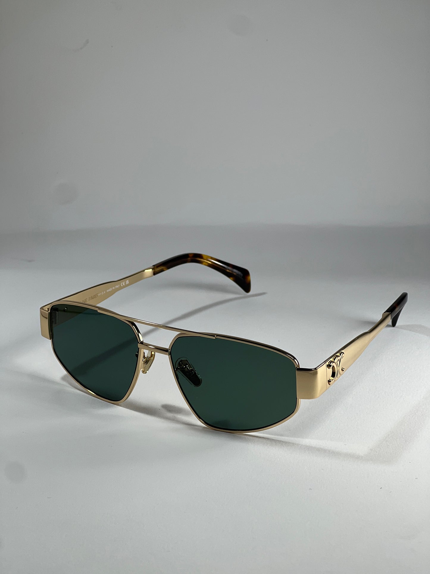 CELINE METAL TRIOMPHE CL40281U