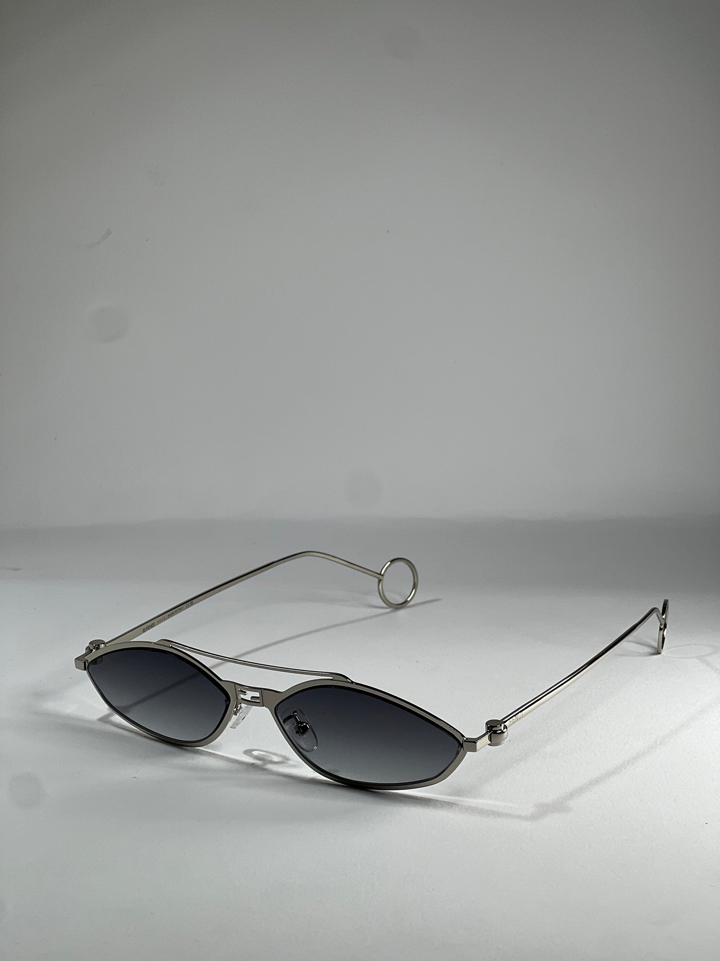 Fendi Baguette FE40114U