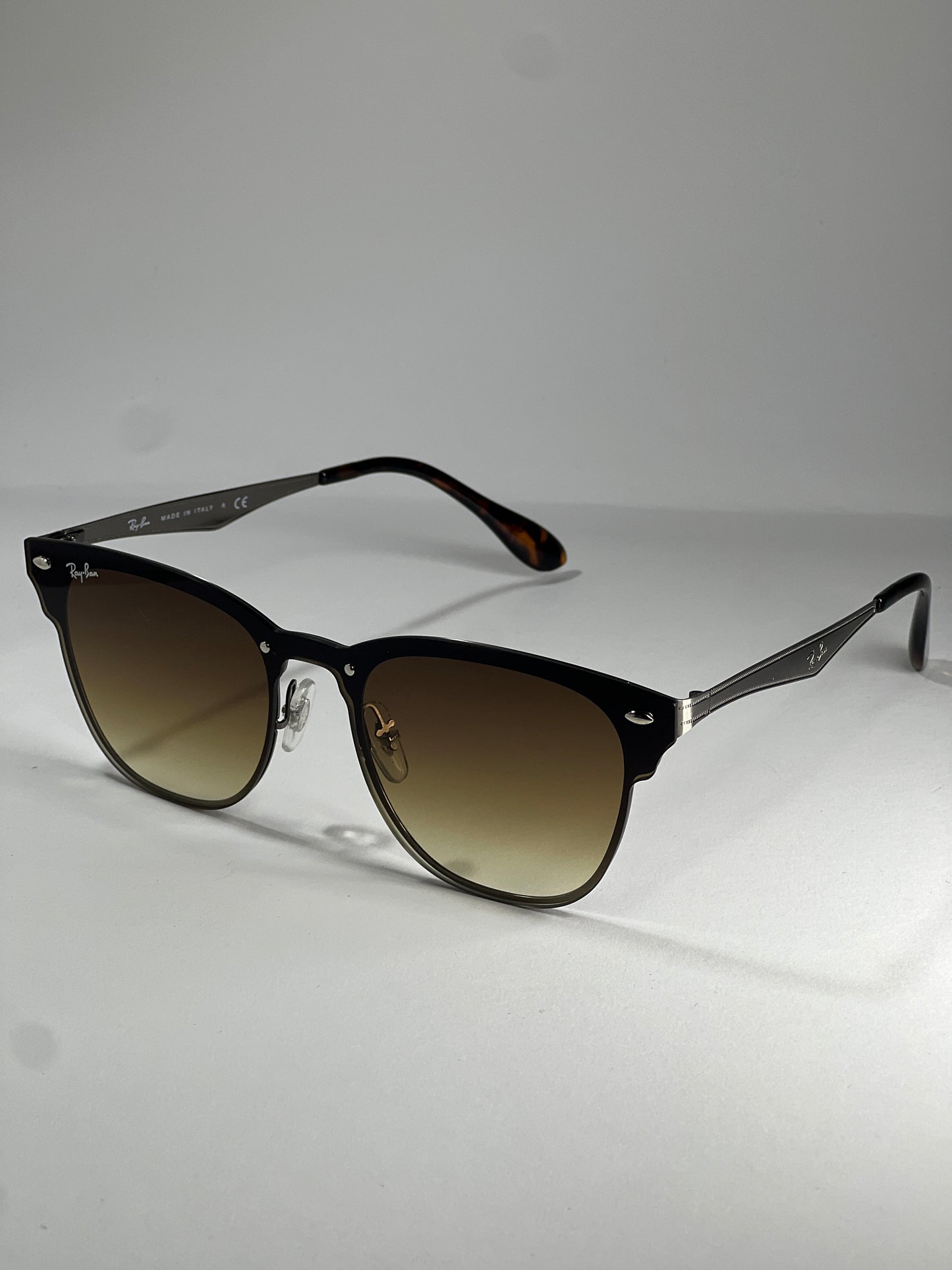 Ray-Ban Blaze Clubmaster RB3576N