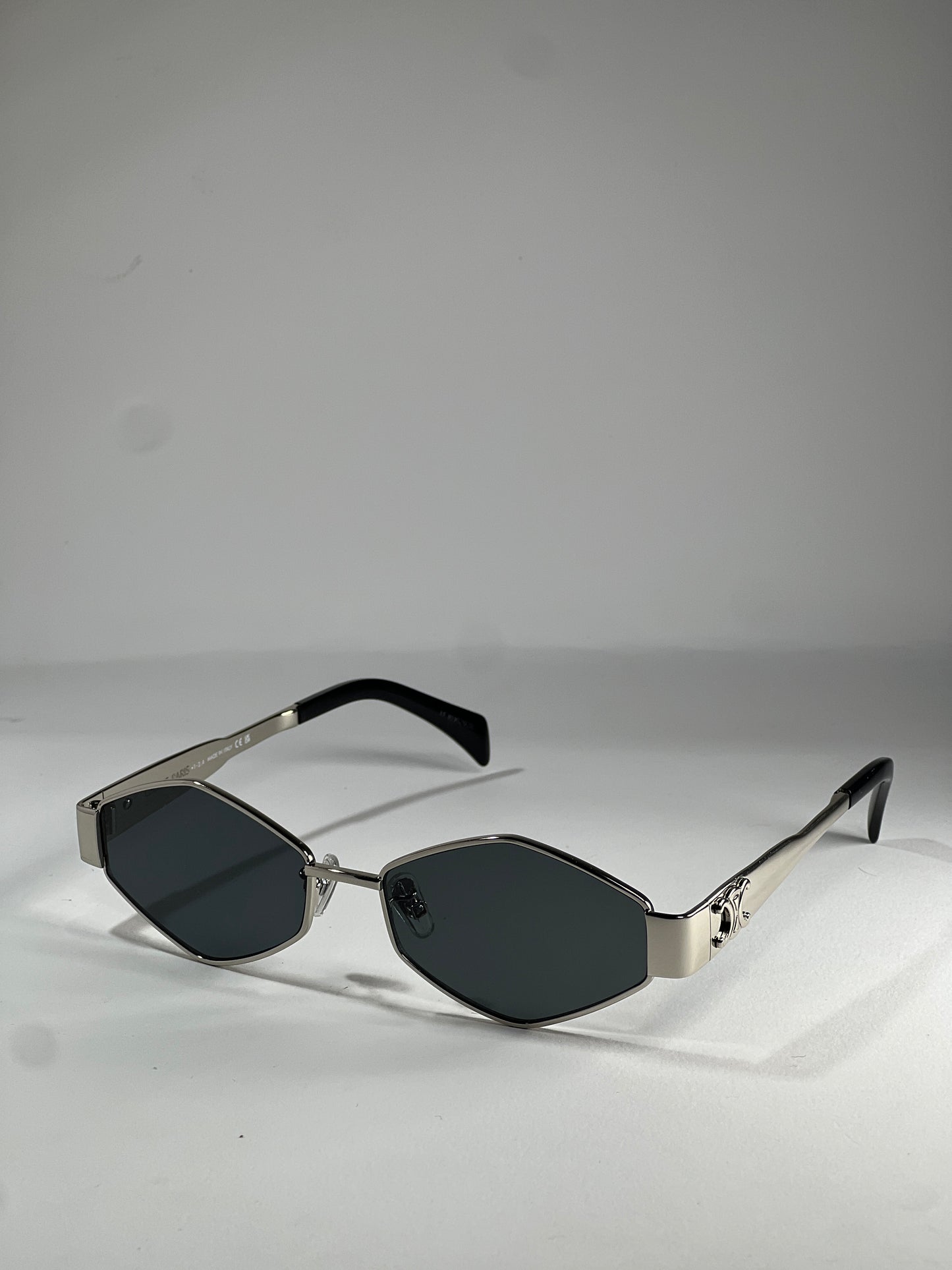 Celine CL40306U Metaltriomphe