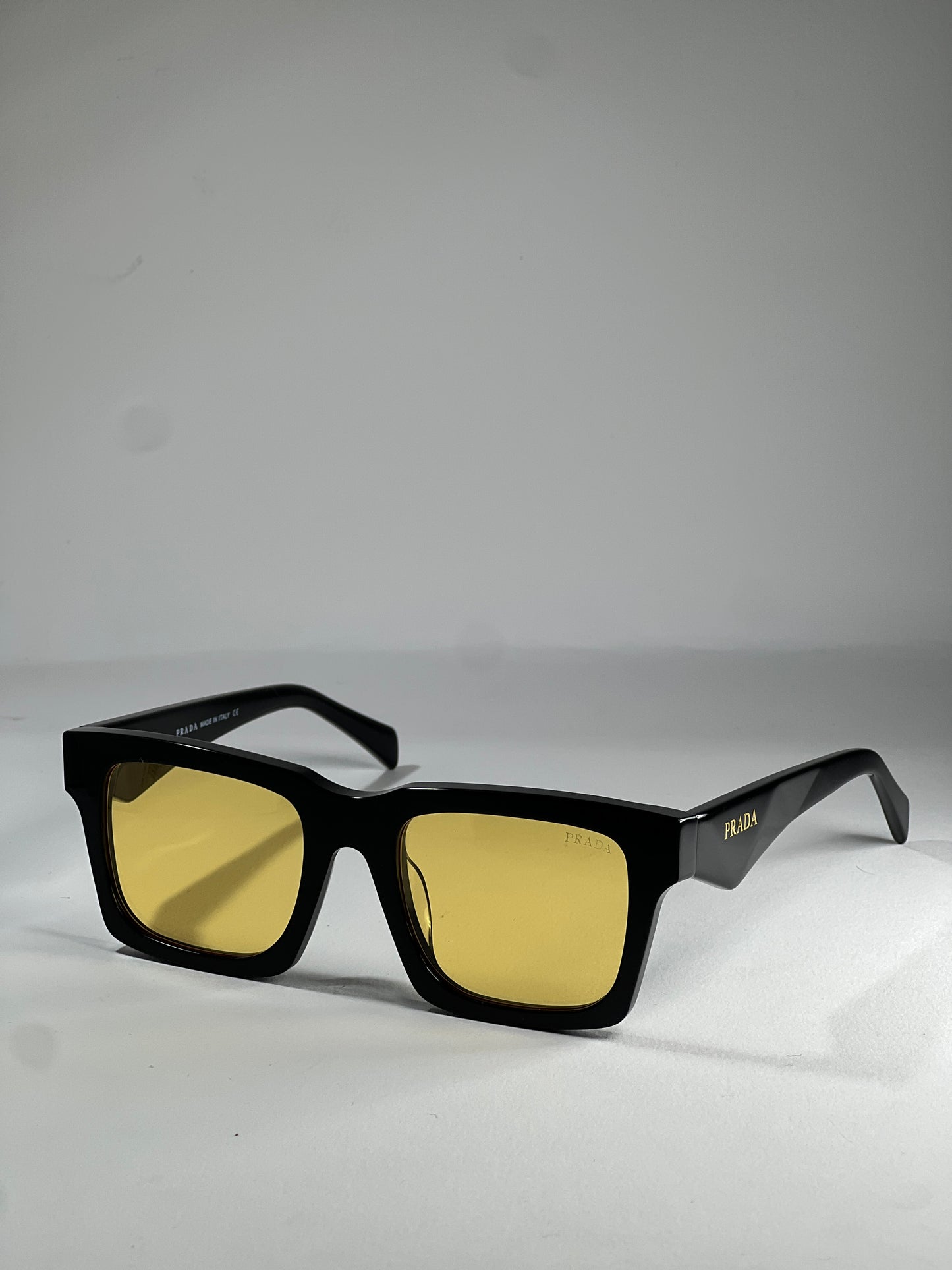 PRADA PRA06S